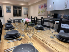 5 Bed 5 Bath / Brick Lane Central London E1